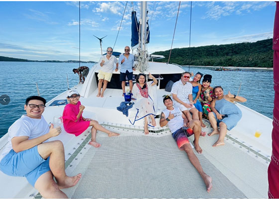 Private Catamaran Yacht Charters